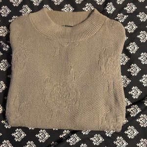 Beige Rose embroidered sweater ❤️